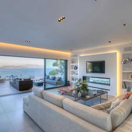 فيلة Luxury Skiathos *